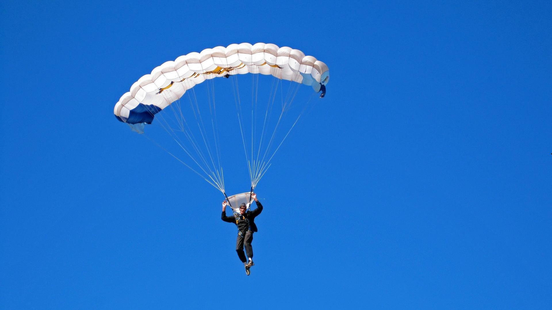 马德兴专访揭秘，三十载沉冤待雪，高丰文执教生涯再审视